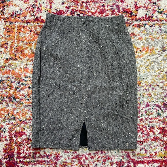 Neiman Marcus Wool Pencil Skirt - Picture 4 of 7